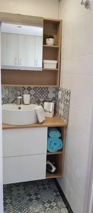 Holiday home Maisonnette De Vacances Au Bord De L'Eau Guidel