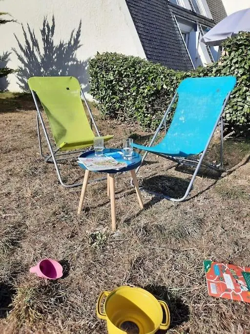 Maisonnette De Vacances Au Bord De L'Eau Guidel 0*,  France